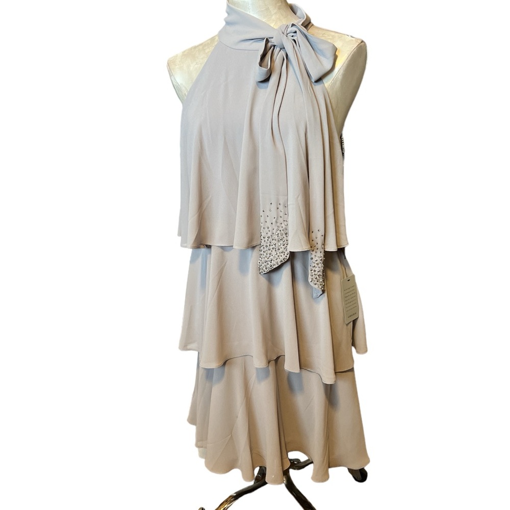NWT Vince Camuto Tiered Halter Tiered Dress Embellished Tie Neck 6 Grey